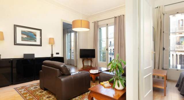 GAUDIR 7 · Bright & comfortable apart. near Passeig de Gracia