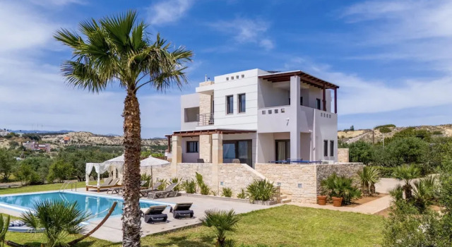 Villa Zoe - With 72m Pool, Забронировать Вилла Отели East Crete с бассейном, Бассейн
