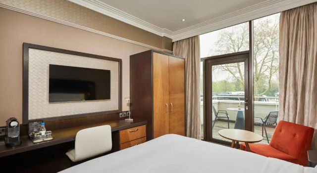 Двухместный номер Deluxe с балконом DoubleTree by Hilton London - Hyde Park