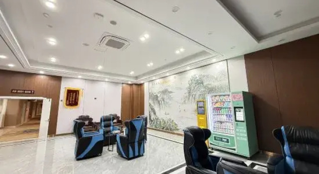 Vienna International Hotel (Xuzhou High-speed Railway Station Convention Center), Prenota Hotel Hotel a Jiangsu con parcheggio, Parcheggio
