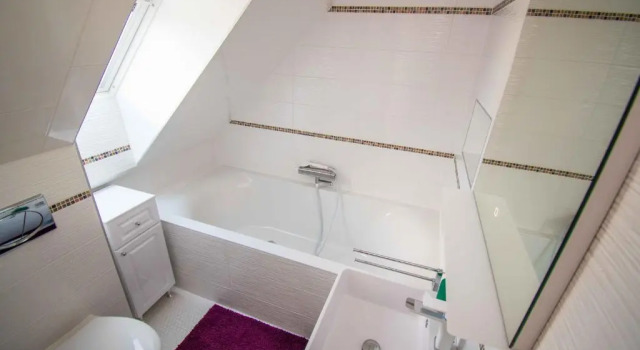 TGA Boutique Apartman, Забронировать Бутик-отель Отели Балатонлелле с парковкой, рядом с Пляж Напфень, Парковка