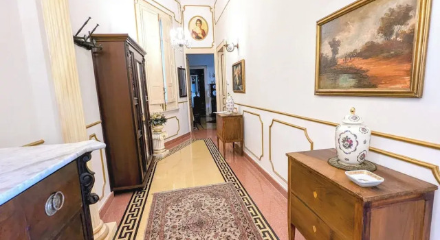 B&B Salerno Royal Suite Central Station