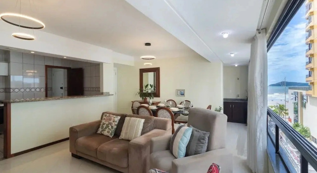 Апартаменты Apt Steps From the Beach in BC Crt0032