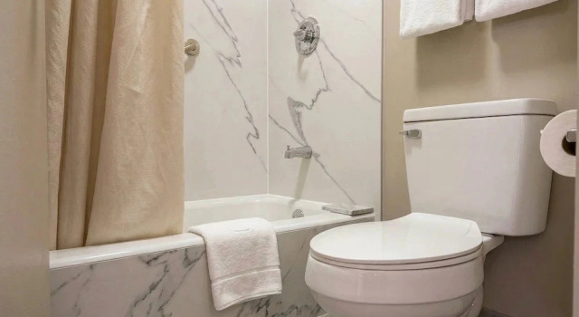 Люкс Rodeway Inn Monroe