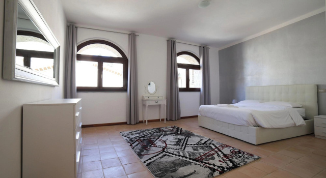 HT Castello di Campolongo, Prenota Castello Hotel a Valfabbrica con piscina, Piscina