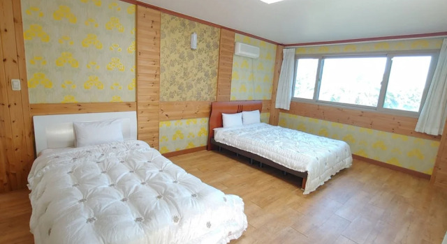 The Areumdaun Pension, Забронировать Гостевой дом Отели Согвипхо с парковкой, Парковка