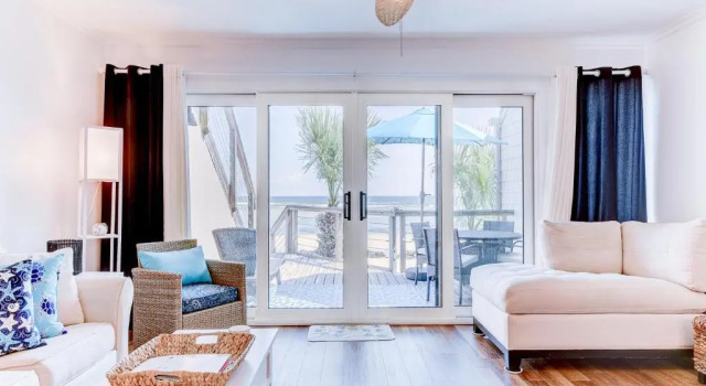 Sea Matanzas 2, 2 Bedrooms, Sleeps 6, Ocean Front, Pool, Wifi, Rezerwuj Hotel Hotele w Saint Augustine Area z basenem, Basen