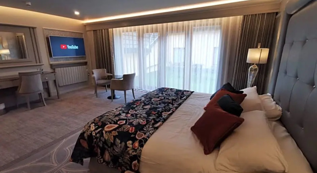 Номер Deluxe с балконом Errigal Country House Hotel