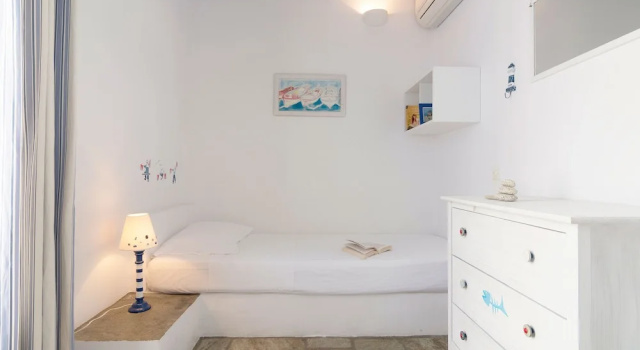 Serifos Houses Livadi, Забронировать Дом для отпуска Отели Серифос-Хора с парковкой, Парковка