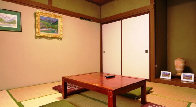 Guesthouse Tomoshibi - Hostel