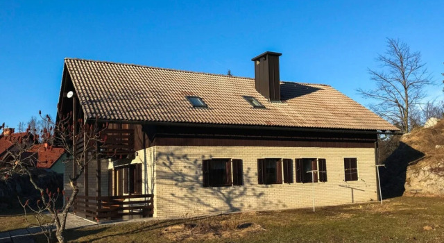 House Barbara