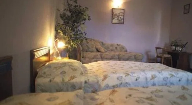 Aranysas Hotel és Bungalows Alsóörs, Rezervovat Hotel Alsoors 