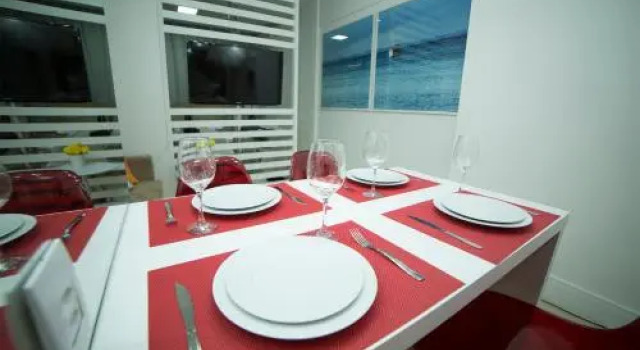 Flat Farol Da Barra 2, Забронировать Отель Отели Сальвадора с парковкой, рядом с Porto da Barra Beach, Парковка