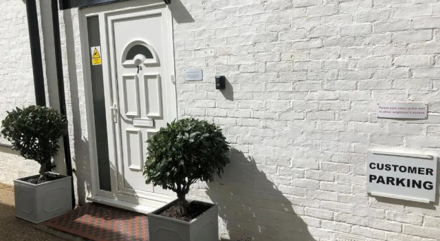 Luxury Apartment & Garden Courtyard, Varaa Huoneisto Asunnot kohteessa Merseyside, Huoneisto