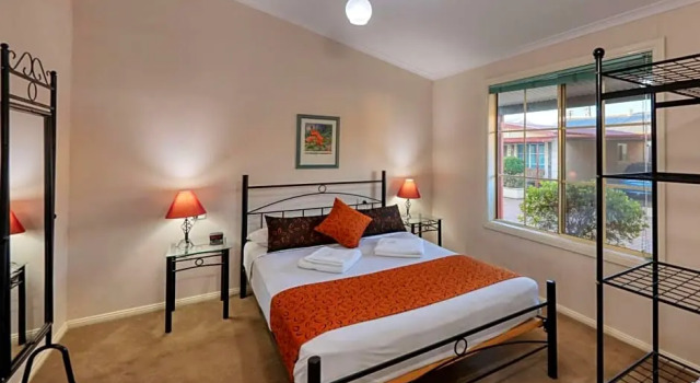 Пятиместный люкс Comfort Inn Crystal Broken Hill