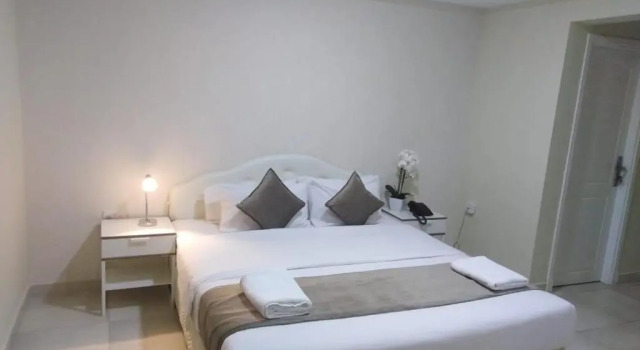 Номер Deluxe Al Jisr Hotel
