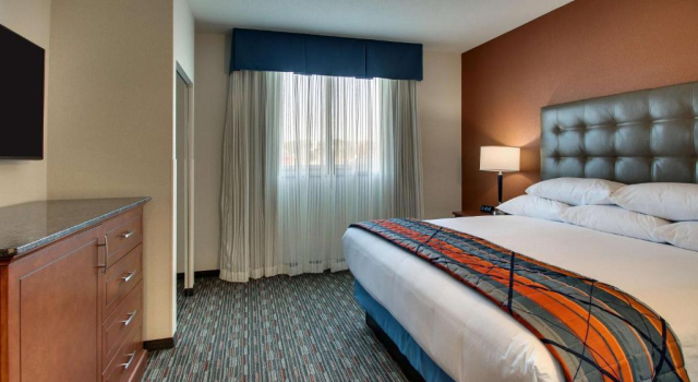 Люкс с 2 комнатами Drury Inn & Suites Iowa City Coralville