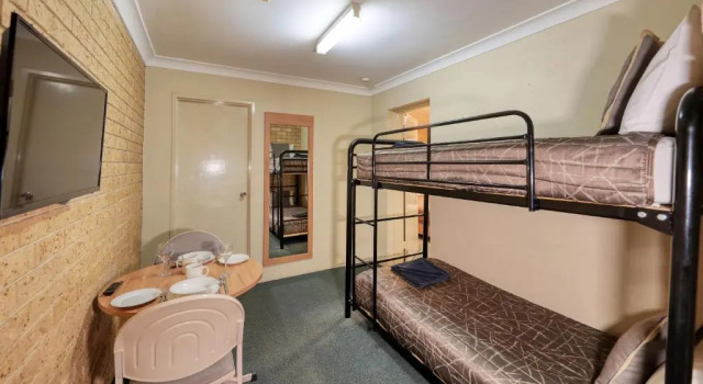 Семейный номер Standard Forest Lodge Motor Inn & Restaurant
