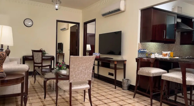 Полулюкс с 2 комнатами Heritage Luxury Suites All Suite Hotel