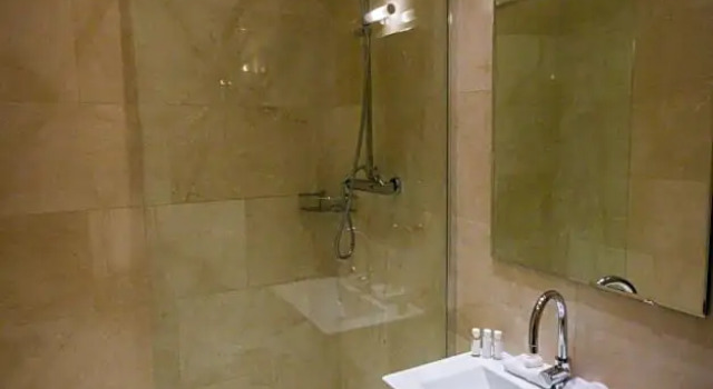 Номер Standard The Falcon Hotel