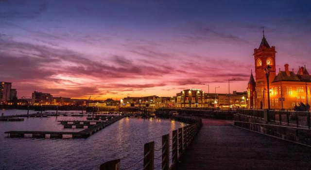 Апартаменты Taff Towers - Deluxe 2 Bed Cardiff City Center Apartment - Street Parking - By DYZYN