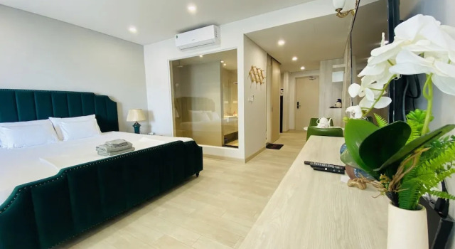 Апартаменты с 3 комнатами с балконом и с видом на океан Nha Trang Bay Apartment