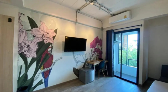 Четырёхместный номер Standard Bangkok Oasis Hotel