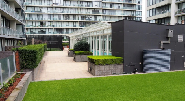 Metro Apartments South Melbourne CBD edge