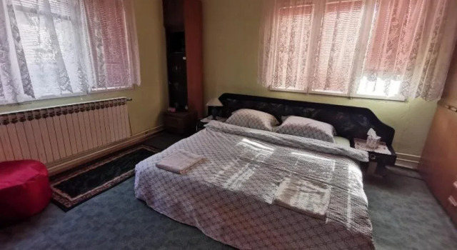 Mickey's Guest House, Забронировать Гостевой дом Гостевые дома Сараево, рядом с Фонтан Себилж, Гостевой дом
