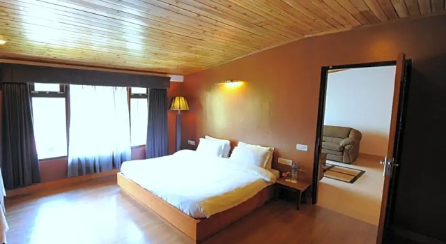 Люкс Deluxe Suhim Portico Hotel & Resort