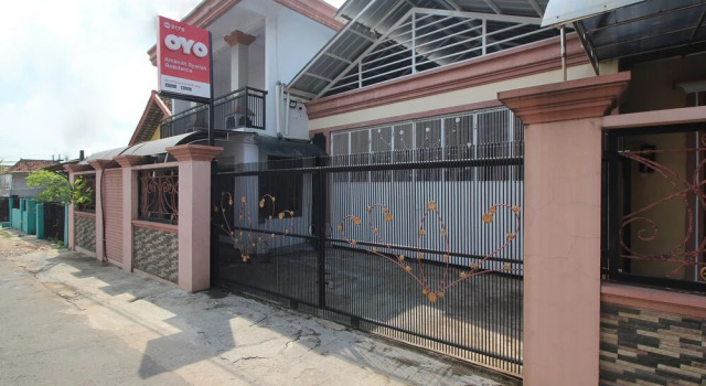 Amanah Syariah Residence by OYO Rooms, Book Hotel Hotels in Sumatra with Breakfast, Breakfasts