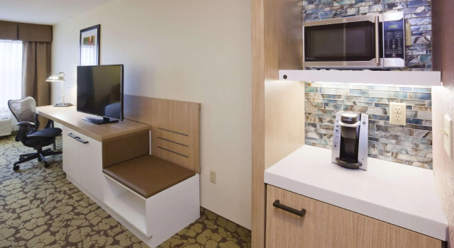 Четырёхместный номер Standard Hilton Garden Inn Minneapolis Eagan