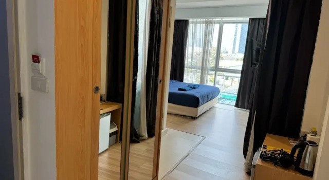 Двухместный клубный номер Standard с видом на город GP House Express Sukhumvit 81