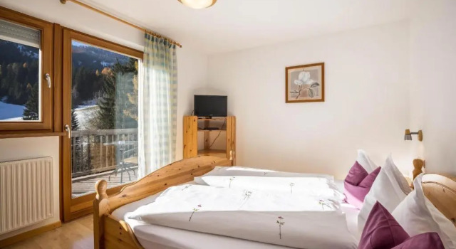 Bnb Lettnerhof Balcony Family Suite, Забронировать Отель «постель и завтрак» Монгуэльфо План-де-Коронес, рядом с Guggenberg Platter
