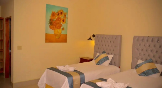 GRAN HOTEL VICTORIA, Book Hotel Hotels in Rivas with Parking, Parking