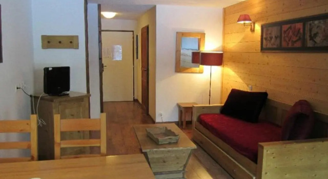 Studio Brides-les-Bains, 1 pièce, 4 personnes - FR-1-512-89, Prenota Appartamento Hotel a Alvernia con parcheggio, Parcheggio