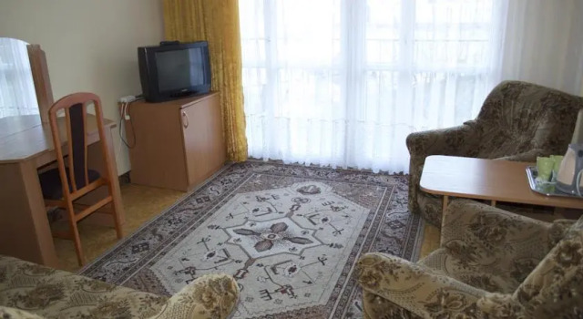 Dom Wypoczynkowy Rondo, Varaa Hotelli Krynica Morska 