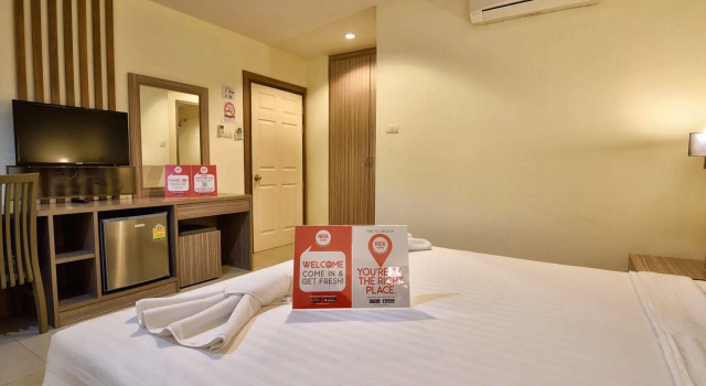 NIDA Rooms Patong Silk House