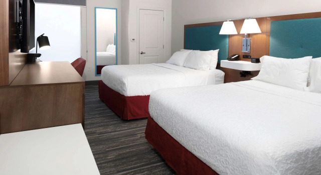 Hampton Inn Concord/Bow, Rezerwuj Hotel Hotele w New England z basenem, Basen