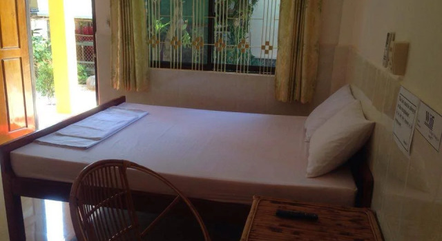 Ta Eng Guesthouse, Book Hotel Billige hoteller i Kampot-provinsen