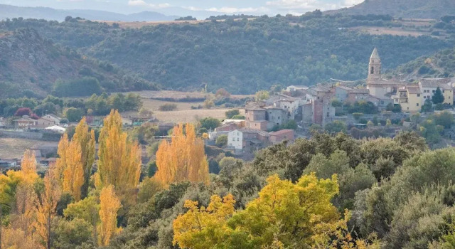 Rural Holiday Home in Tolva near near Mont Rebei Lake, Prenota Casa vacanze Ville a Aragona, Villa