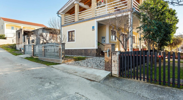 Holiday Home in Jasenice Near Maslenica Beach