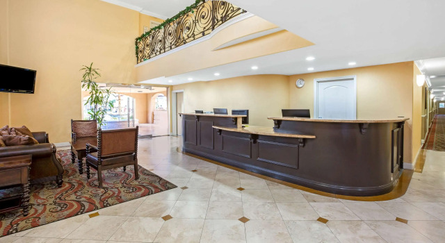 La Quinta Inn & Suites Moreno Valley, Book Hotel Moreno Valley Californien
