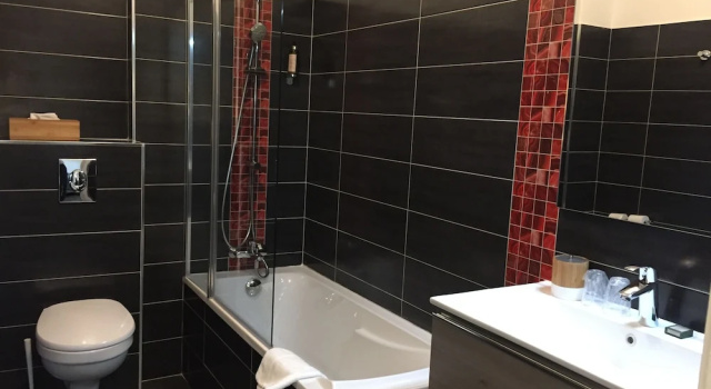 Двухместный номер Superior Hotel du Pont Vieux, au pied de la Cité Médiévale
