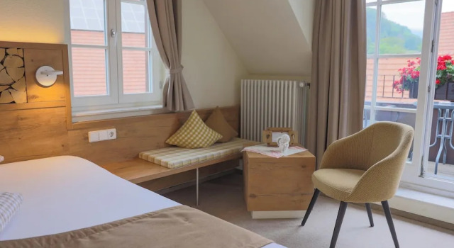 Двухместный номер Comfort с балконом Hotel-Gasthaus Goldener Engel