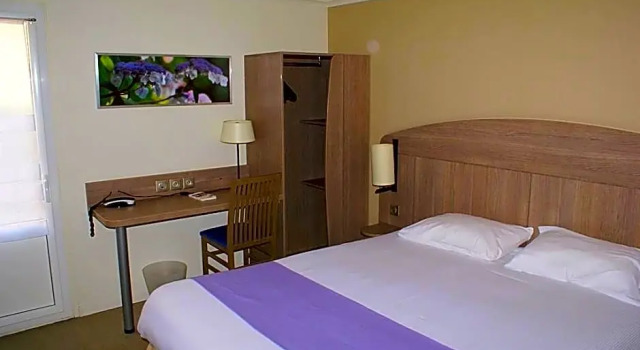 Номер Standard The Originals City, Hôtel Le Gayant, Douai
