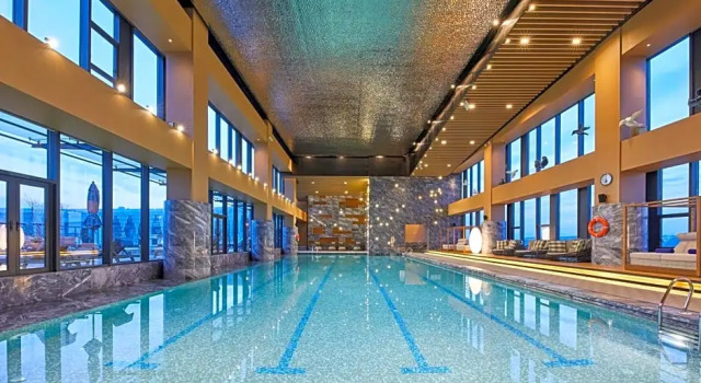 Четырёхместный номер Standard с видом на город The Westin Qingdao West Coast