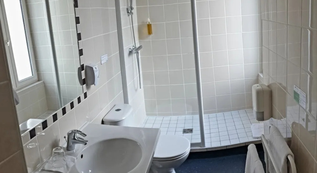 Двухместный номер Comfort с видом на сад Brit Hotel Confort Auclair