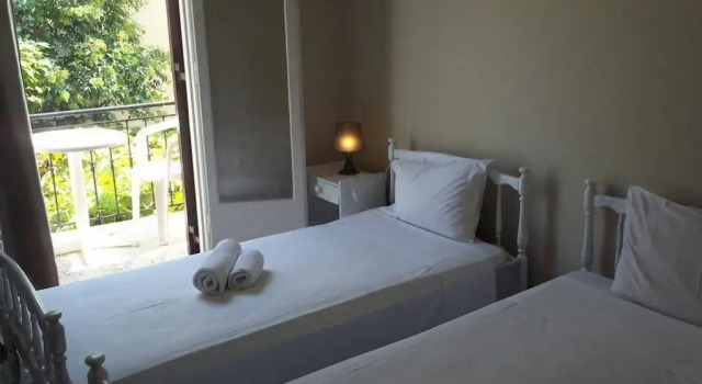 Hotel Roulis, Забронировать Отель Отели периферии Ионических островов с парковкой, Парковка