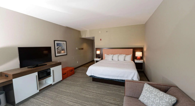 Двухместный люкс Hampton Inn & Suites Lenoir, NC